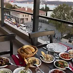 Meydan Besiktas מלון 2*